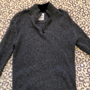 Men’s sweater